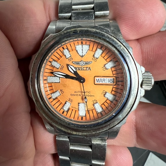 Invicta 200 M Orange Face 21 Jewel Automatic Watch - Picture 6 of 8